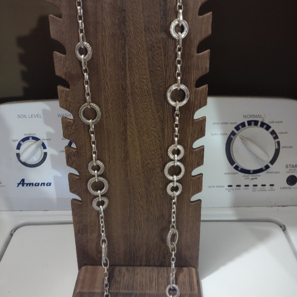 Woman's JNY Long pewter chain link necklace‎